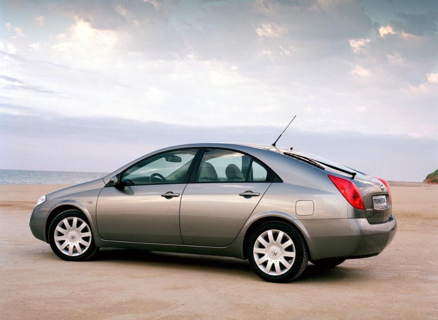  Nissan Primera Hatchback 2002 года  (фото 2 из 15)